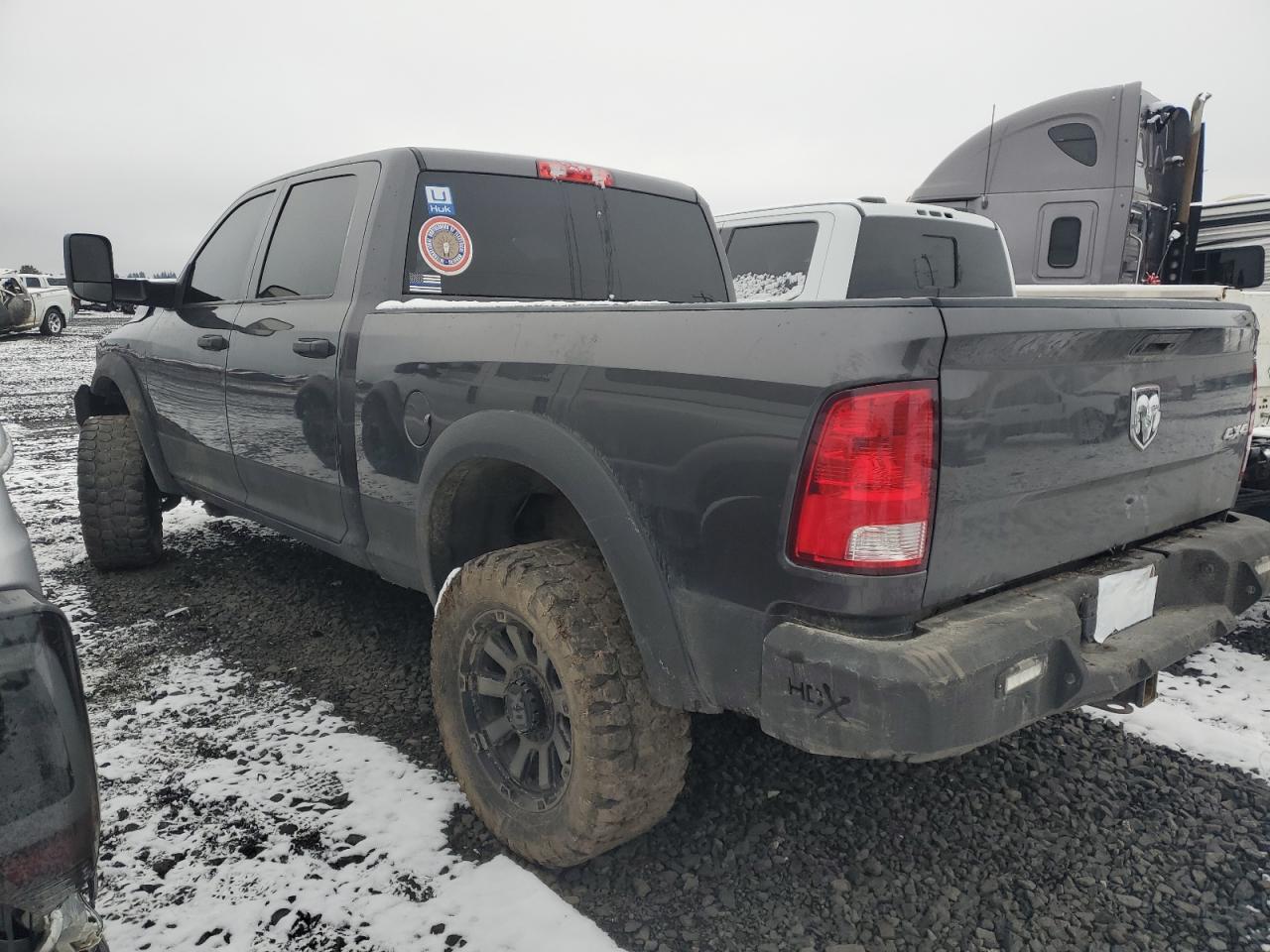 2018 RAM 3500 VIN 3C63R3CL3JG321867 Copart auction photo, all over damage thumbnail 2