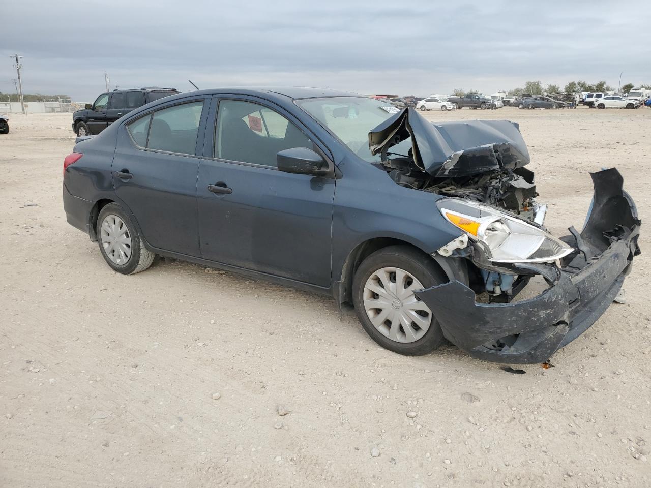 2017 Nissan Versa VIN 3N1CN7AP1HL890139 Copart auction photo, front end / side damage thumbnail 4
