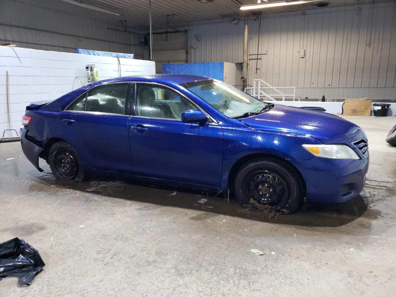 2011 Toyota Camry VIN 4T1BF3EK1BU695051 Copart auction photo, rollover / top/roof damage thumbnail 4