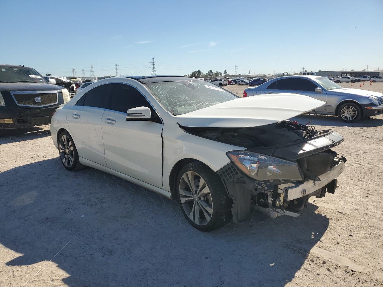 2017 Mercedes-Benz CLA-klasse VIN WDDSJ4EB1HN428168 Copart auction photo, front end damage thumbnail 4