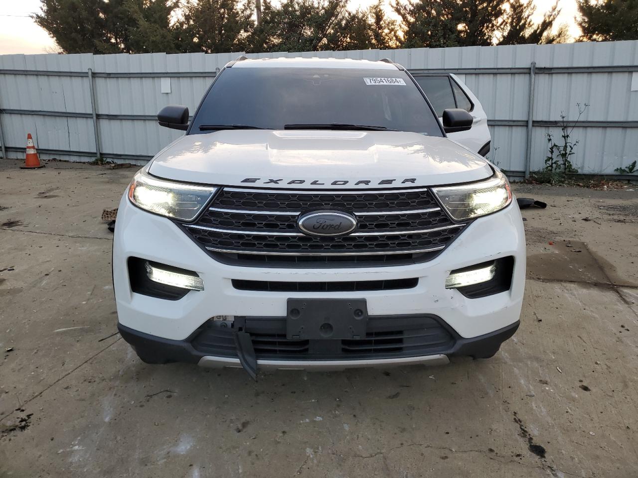 2020 Ford Explorer VIN 1FMSK8DH2LGA20341 Copart auction photo, front end damage thumbnail 5