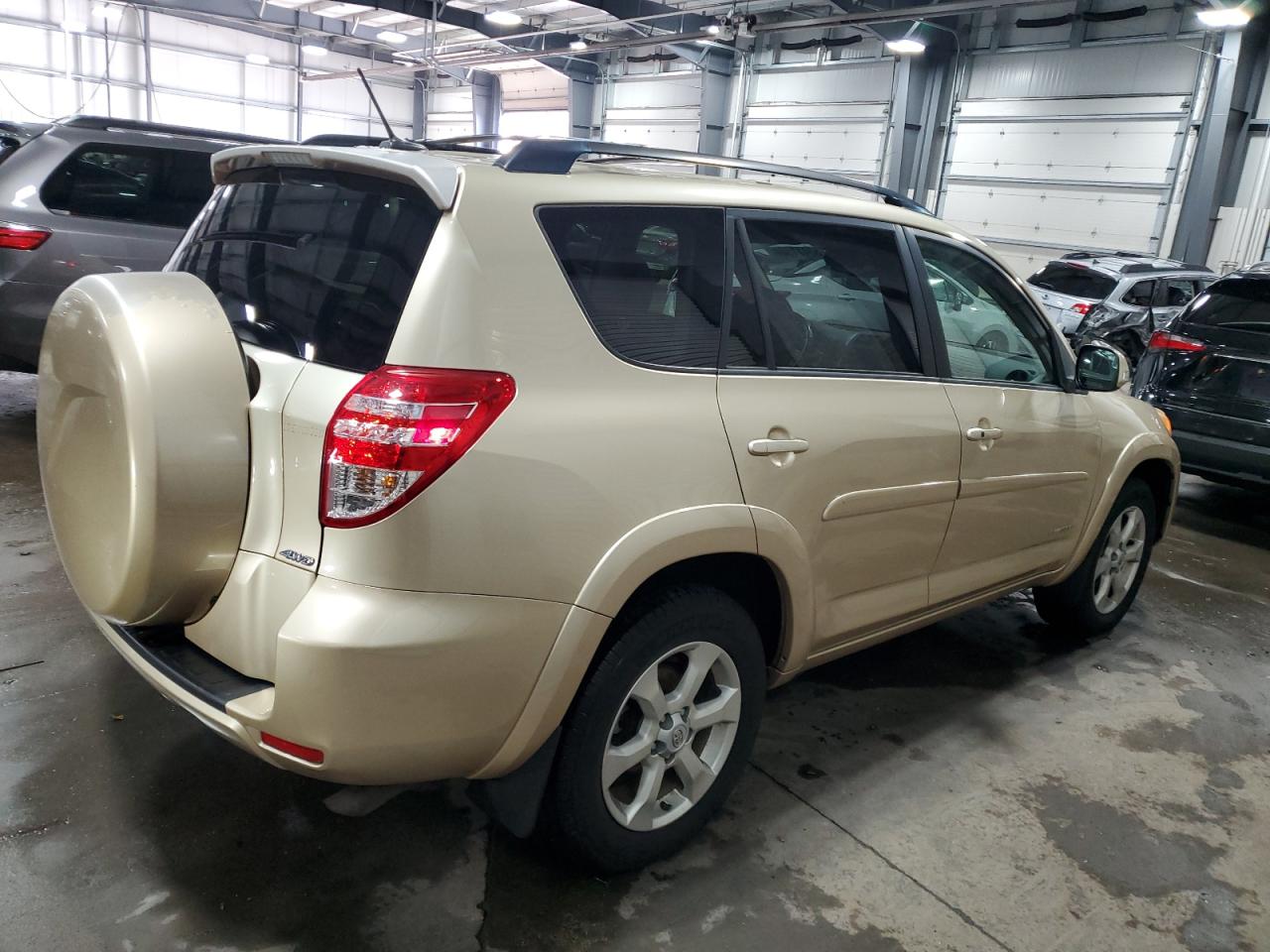 2011 Toyota RAV 4 VIN JTMDK4DV1B5101546 Copart auction photo, front end / rear end damage thumbnail 3
