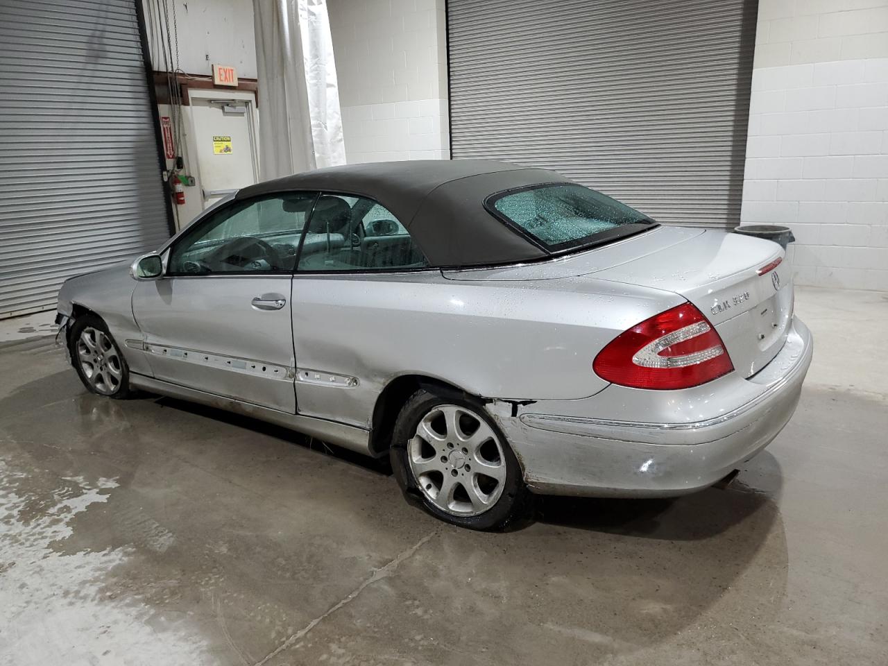 2004 Mercedes-Benz CLK-klasse VIN WDBTK65G74T031166 Copart auction photo, side / front end damage thumbnail 2