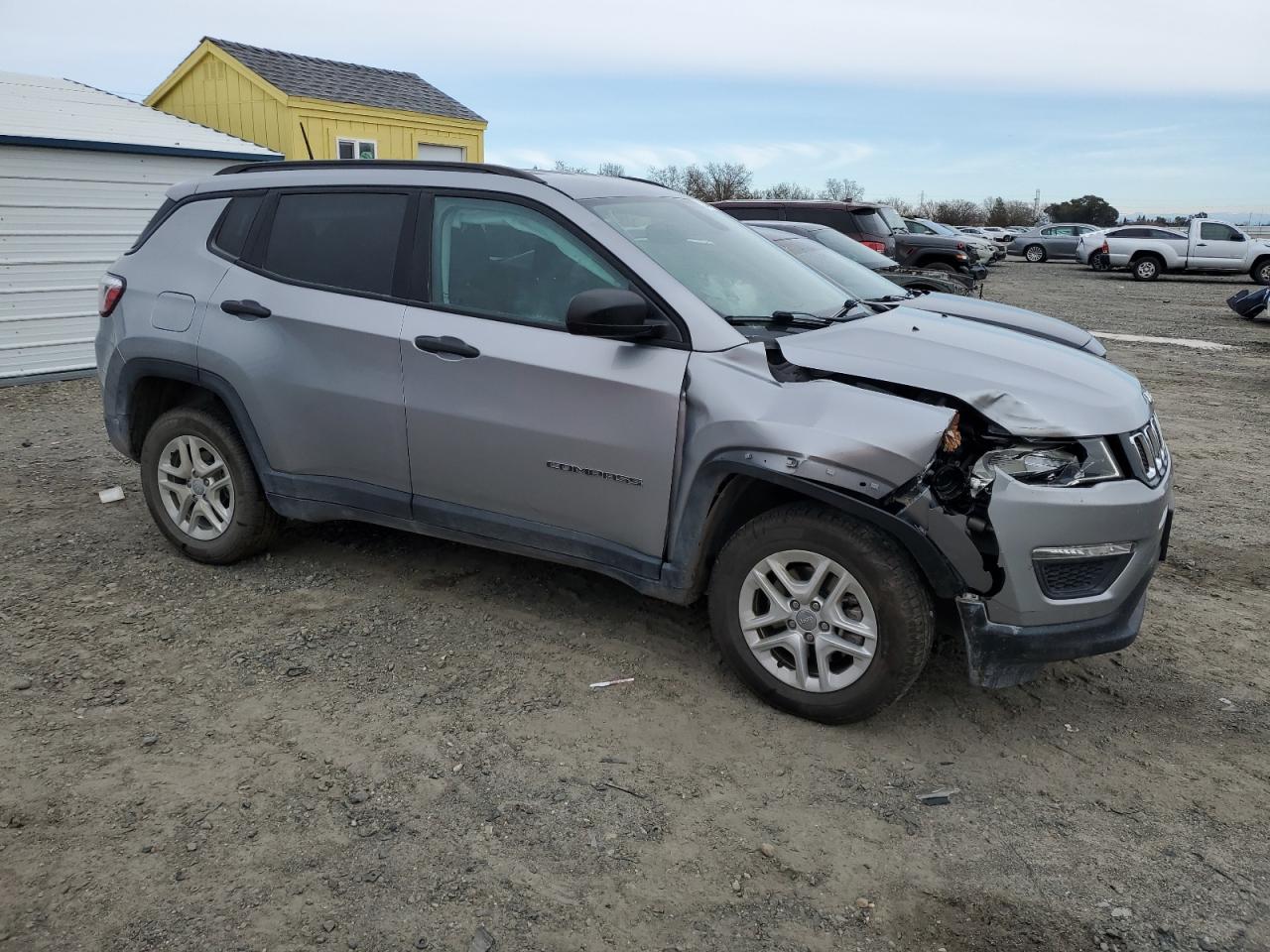 2018 Jeep Compass VIN 3C4NJDAB4JT231918 Copart auction photo, front end damage thumbnail 4
