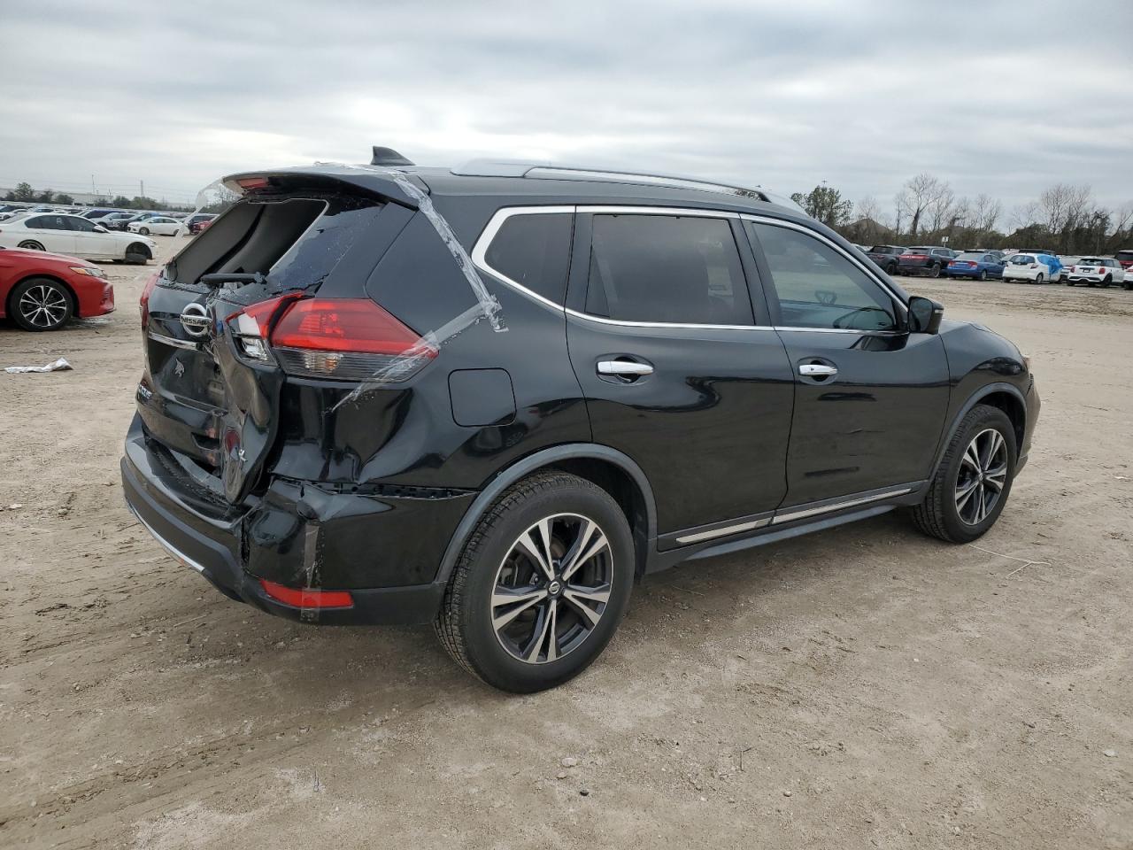 2018 Nissan Rogue VIN JN8AT2MT1JW460752 Copart auction photo, rear end / minor dent/scratches damage thumbnail 3