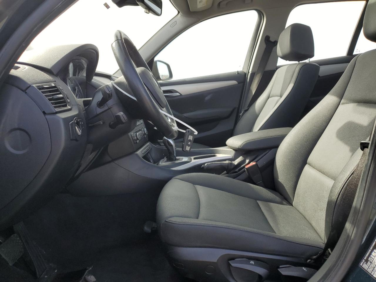 2014 BMW X1 VIN WBAVM1C50EVW53667 Copart auction photo, front end / minor dent/scratches damage thumbnail 7