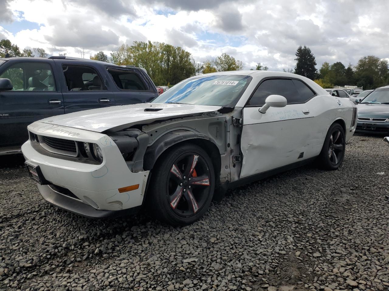 2013 Dodge Challenger VIN 2C3CDYAG7DH683431
