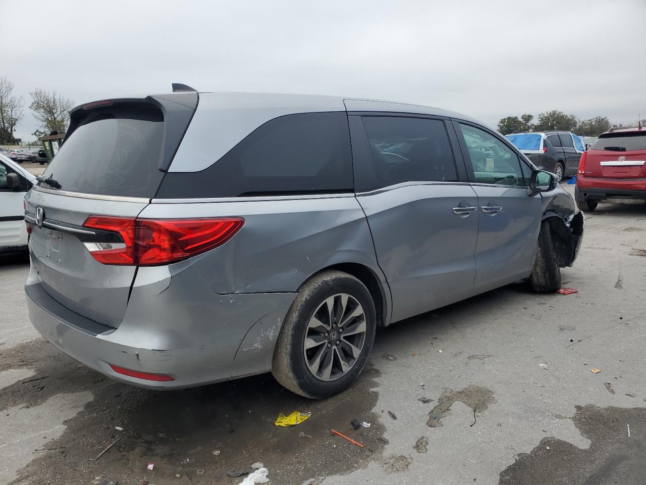2022 Honda Odyssey VIN 5FNRL6H72NB023209 Copart auction photo, front end / minor dent/scratches damage thumbnail 3