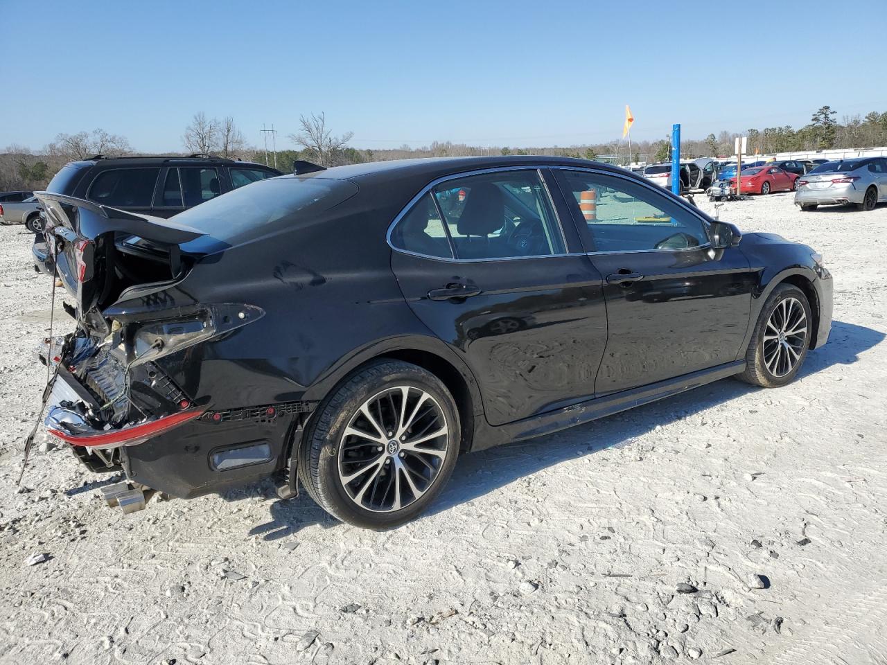 2020 Toyota Camry VIN 4T1G11AK8LU913356 Copart auction photo, rear end damage thumbnail 3