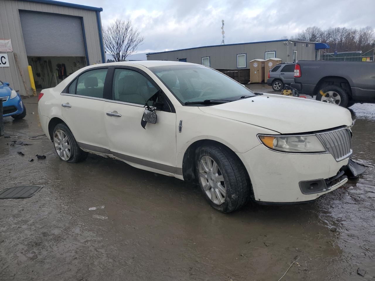 2012 Lincoln MKZ VIN 3LNHL2GC0CR822769 Copart auction photo, front end / side damage thumbnail 4