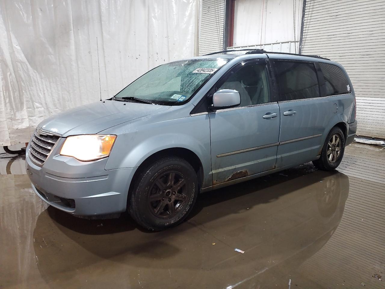 2009 Chrysler Town & Country VIN 2A8HR54189R558215