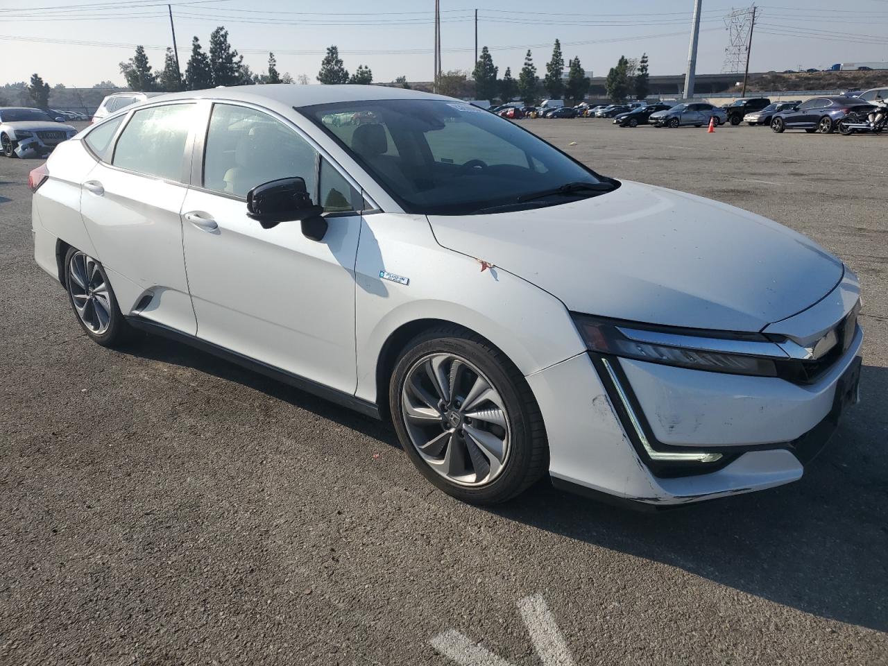 2019 Honda Clarity VIN JHMZC5F10KC001340 Copart auction photo, front end damage thumbnail 4