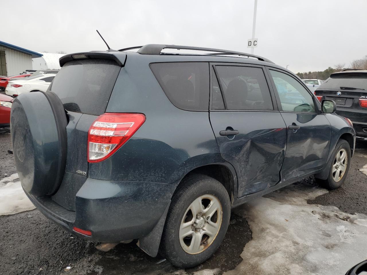 2012 Toyota RAV 4 VIN 2T3BF4DV9CW220337 Copart auction photo, side / minor dent/scratches damage thumbnail 3