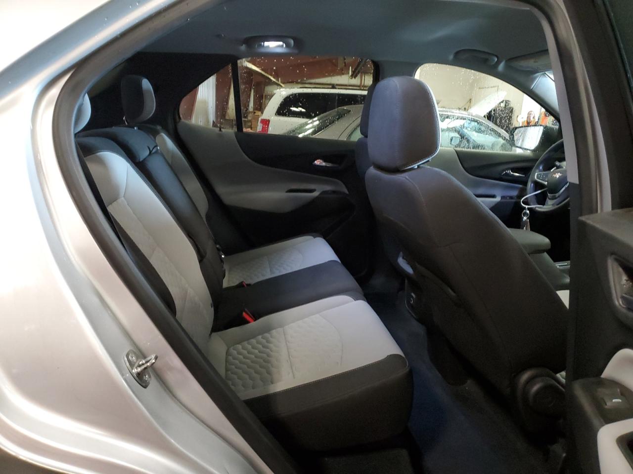 2020 Chevrolet Equinox VIN 3GNAXSEV6LS610313 Copart auction photo, rear end / front end damage thumbnail 11