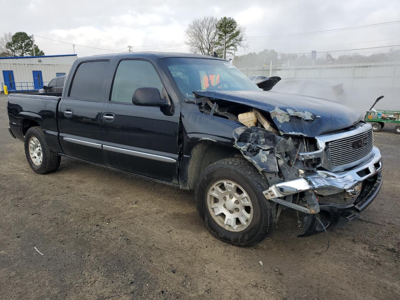 2006 GMC Sierra VIN 2GTEC13Z561304807 Copart auction photo, front end damage thumbnail 4