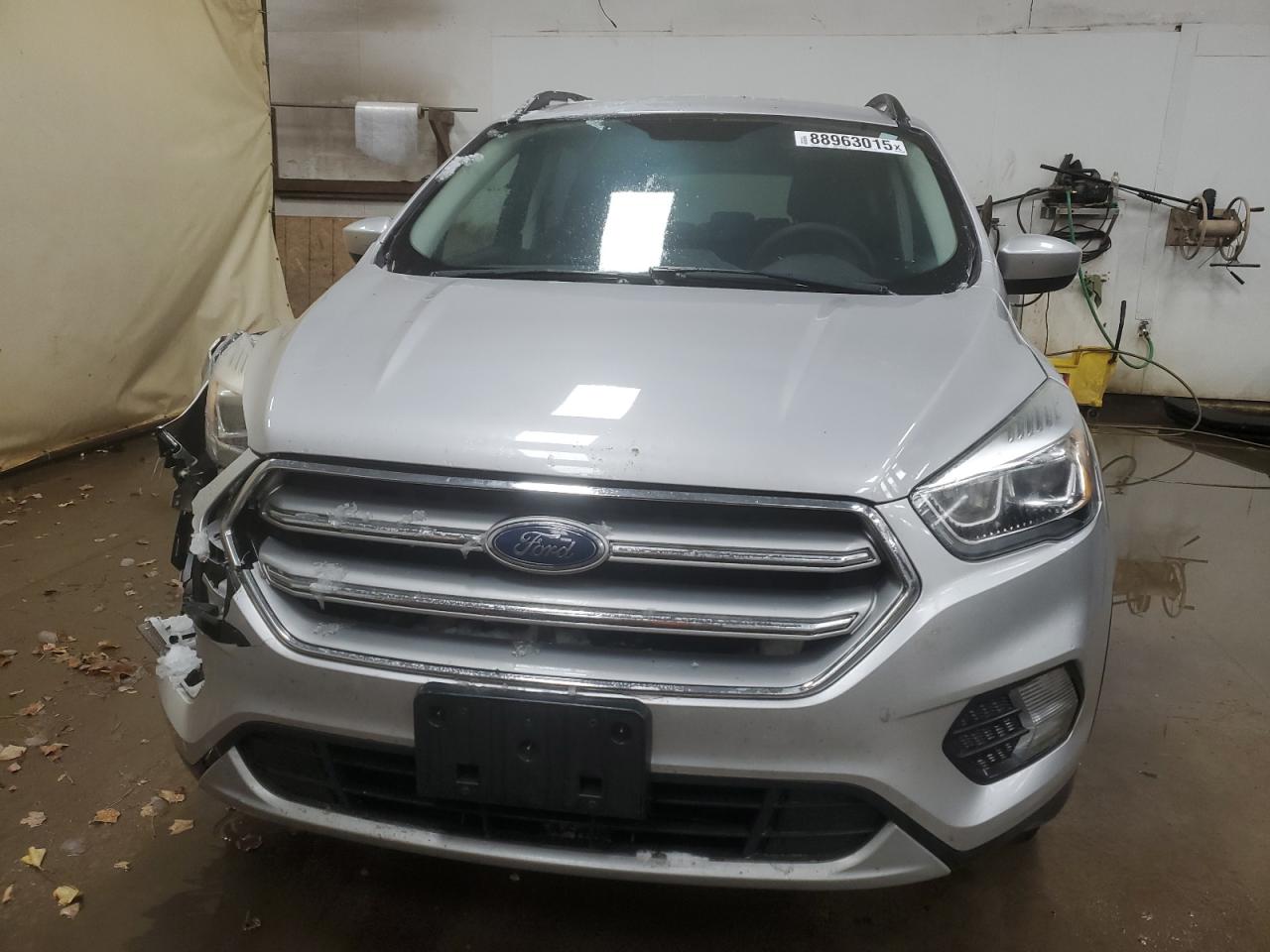 2017 Ford Escape VIN 1FMCU0GD0HUB16518 Copart auction photo, front end / side damage thumbnail 5