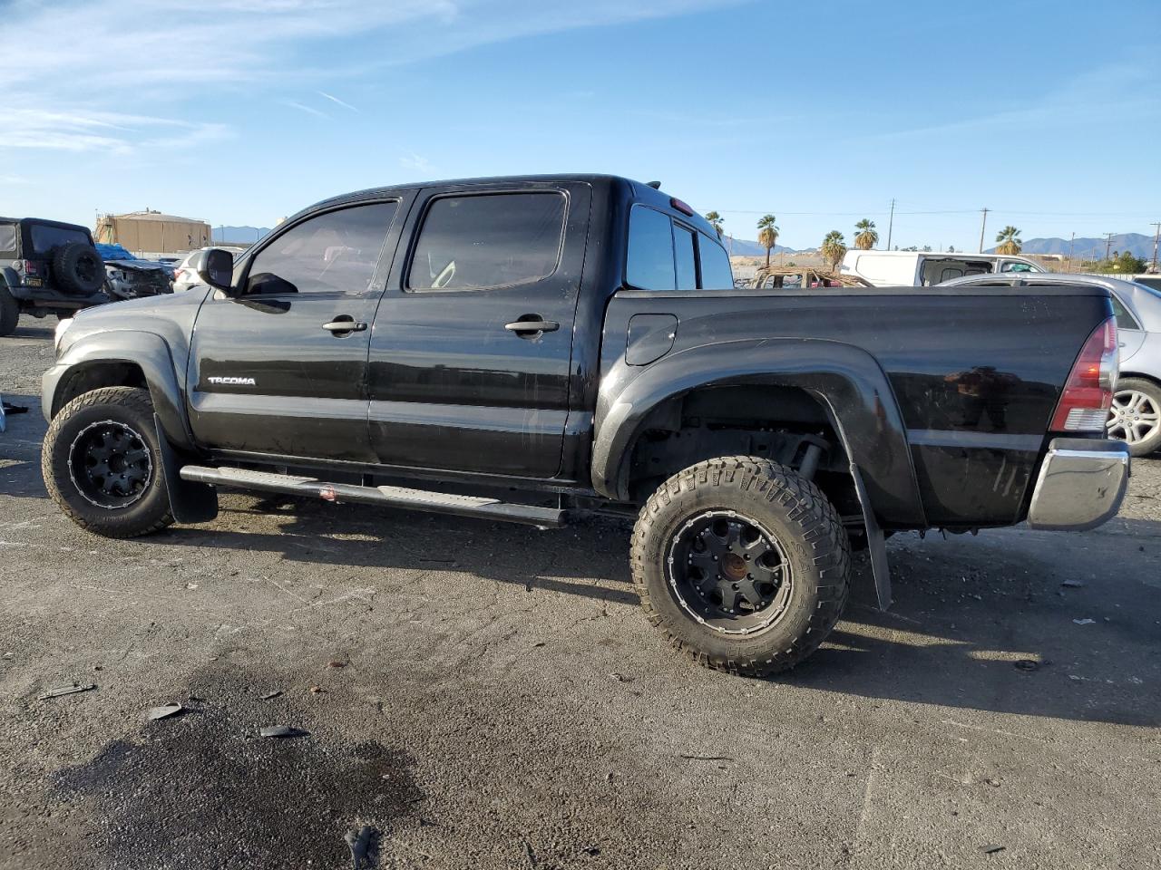 2013 Toyota Tacoma VIN 5TFJX4GN1DX020795 Copart auction photo, front end / side damage thumbnail 2