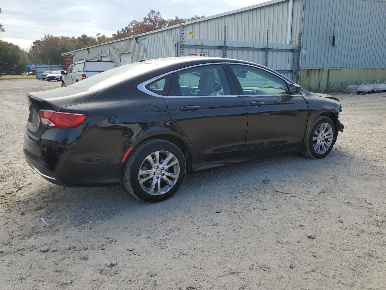 2015 Chrysler 200 VIN 1C3CCCAB3FN504547 Copart auction photo, front end damage thumbnail 4