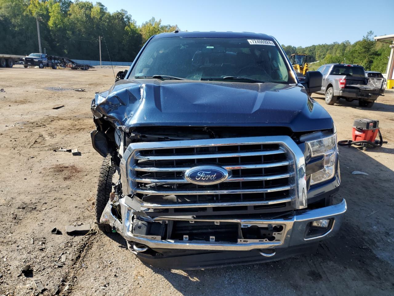 2017 Ford F-150 VIN 1FTEW1EGXHKE16430 Copart auction photo, front end / side damage thumbnail 5