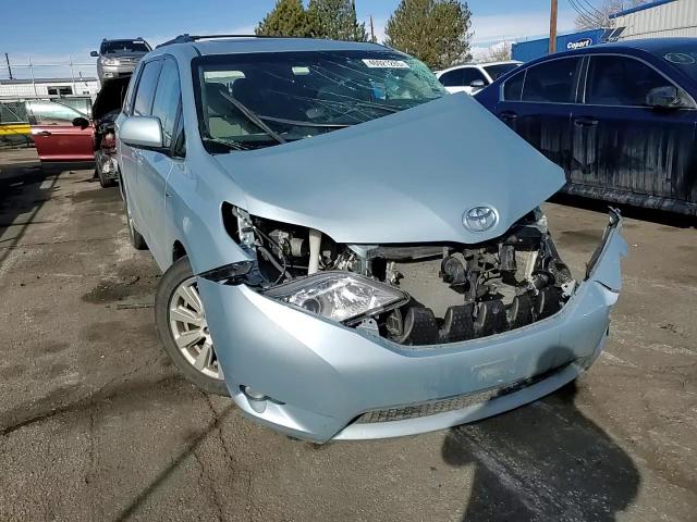 2017 Toyota Sienna VIN 5TDDZ3DC6HS164536 Copart auction photo, all over damage thumbnail 11