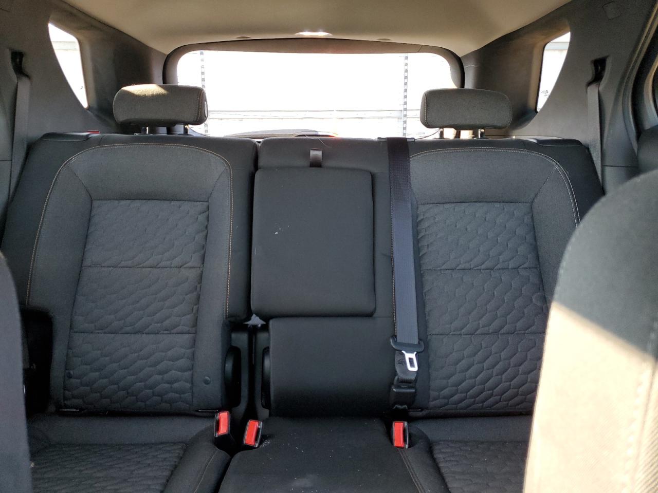 2019 Chevrolet Equinox VIN 3GNAXUEV2KS580849 Copart auction photo, minor dent/scratches damage thumbnail 10