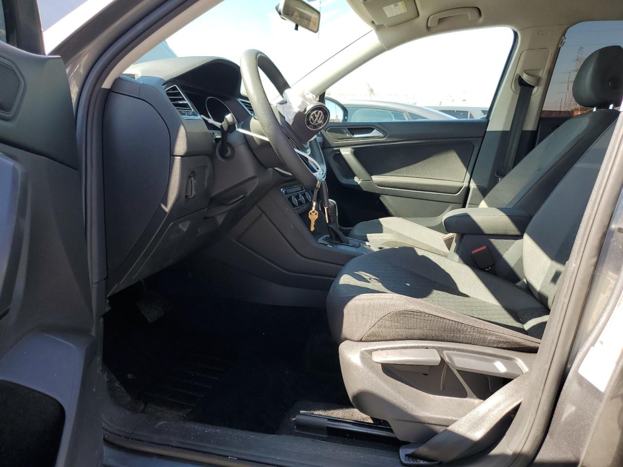 2020 Volkswagen Tiguan VIN 3VV1B7AX5LM030925 Copart auction photo, front end damage thumbnail 7