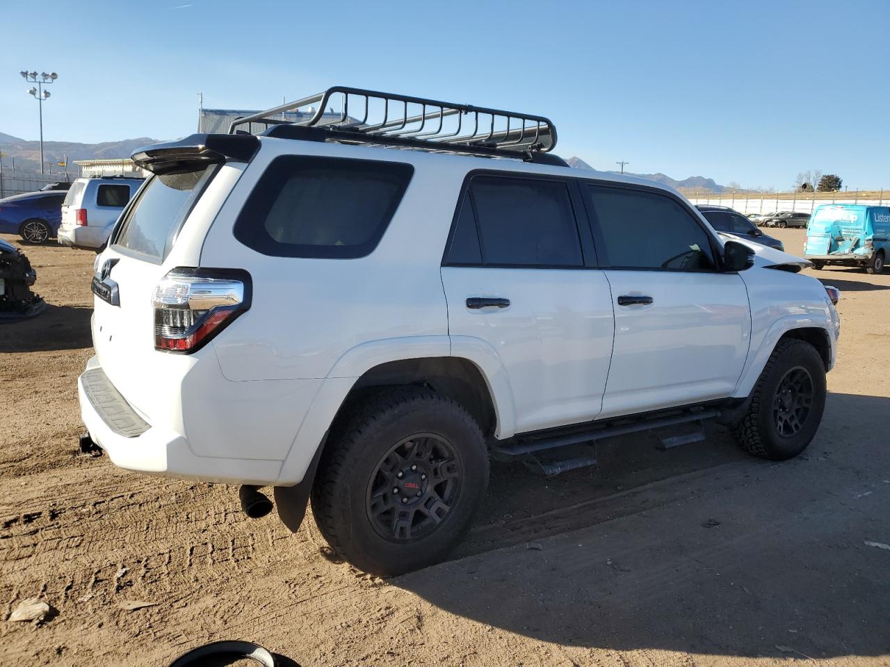 2021 Toyota 4Runner VIN JTEHU5JR0M5964541 Copart auction photo, front end / side damage thumbnail 3