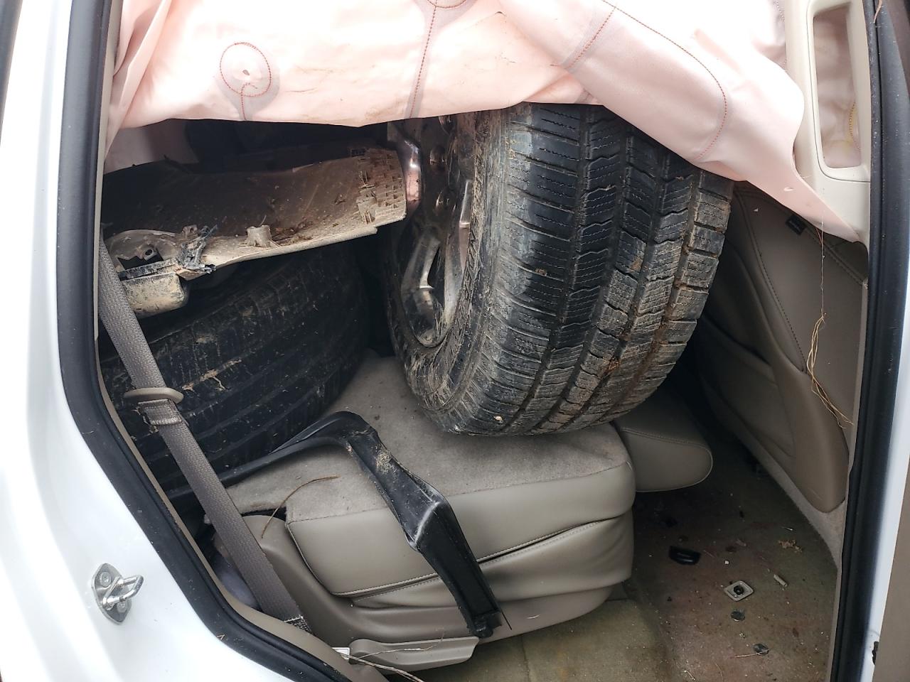 2015 Chevrolet Tahoe VIN 1GNSCBKC7FR730423 Copart auction photo, all over damage thumbnail 10