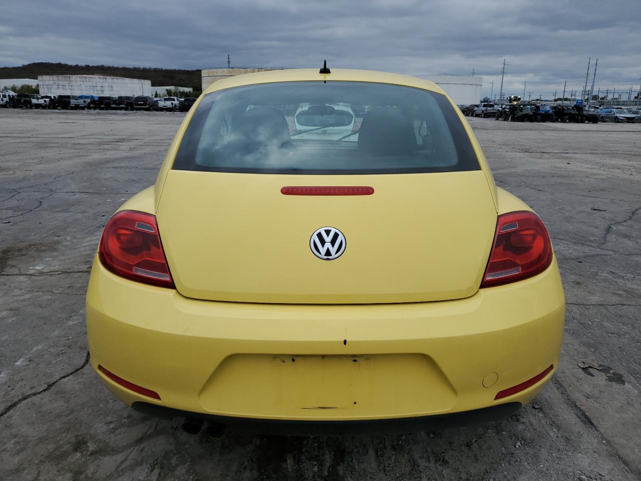 2015 Volkswagen Beetle VIN 3VWF17AT0FM615675 Copart auction photo, front end / minor dent/scratches damage thumbnail 6