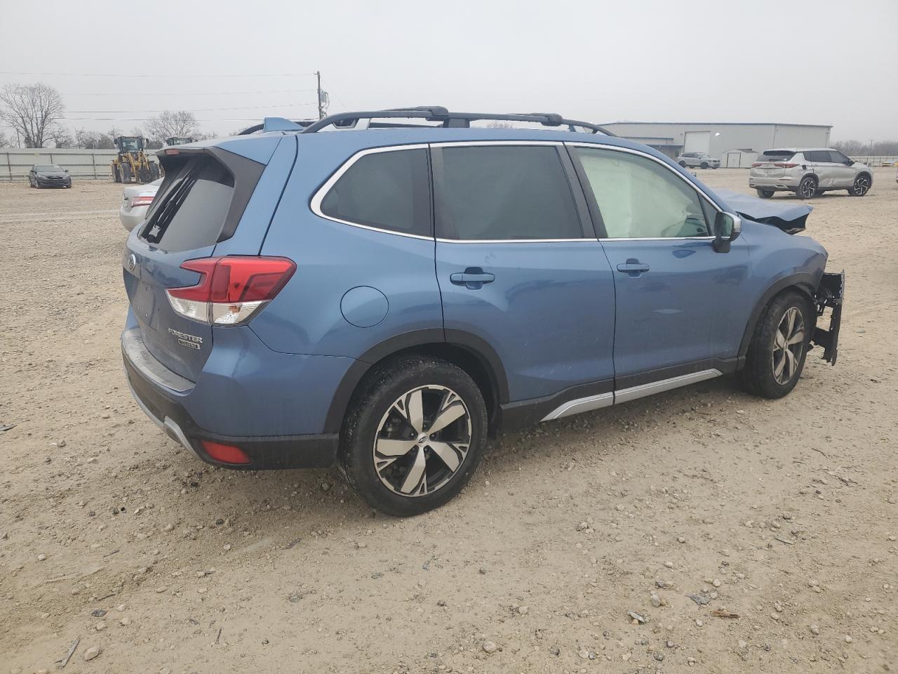 2021 Subaru Forester VIN JF2SKAXC2MH485341 Copart auction photo, front end / side damage thumbnail 3