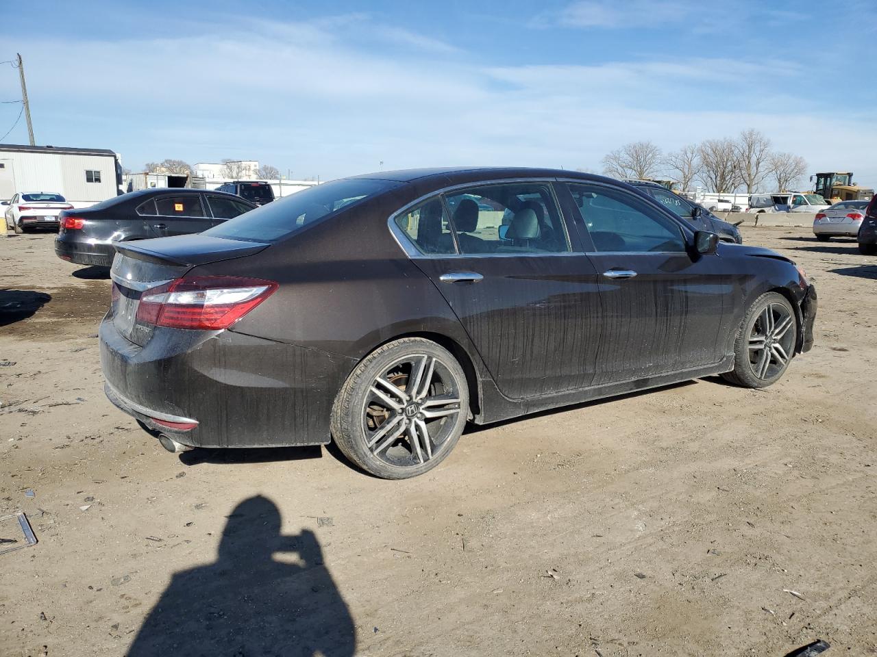 2016 Honda Accord VIN 1HGCR2F53GA113965 Copart auction photo, front end damage thumbnail 3