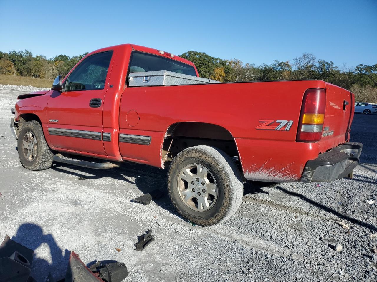 2000 Chevrolet Silverado VIN 1GCEK14V9YZ155052 Copart auction photo, front end / side damage thumbnail 2