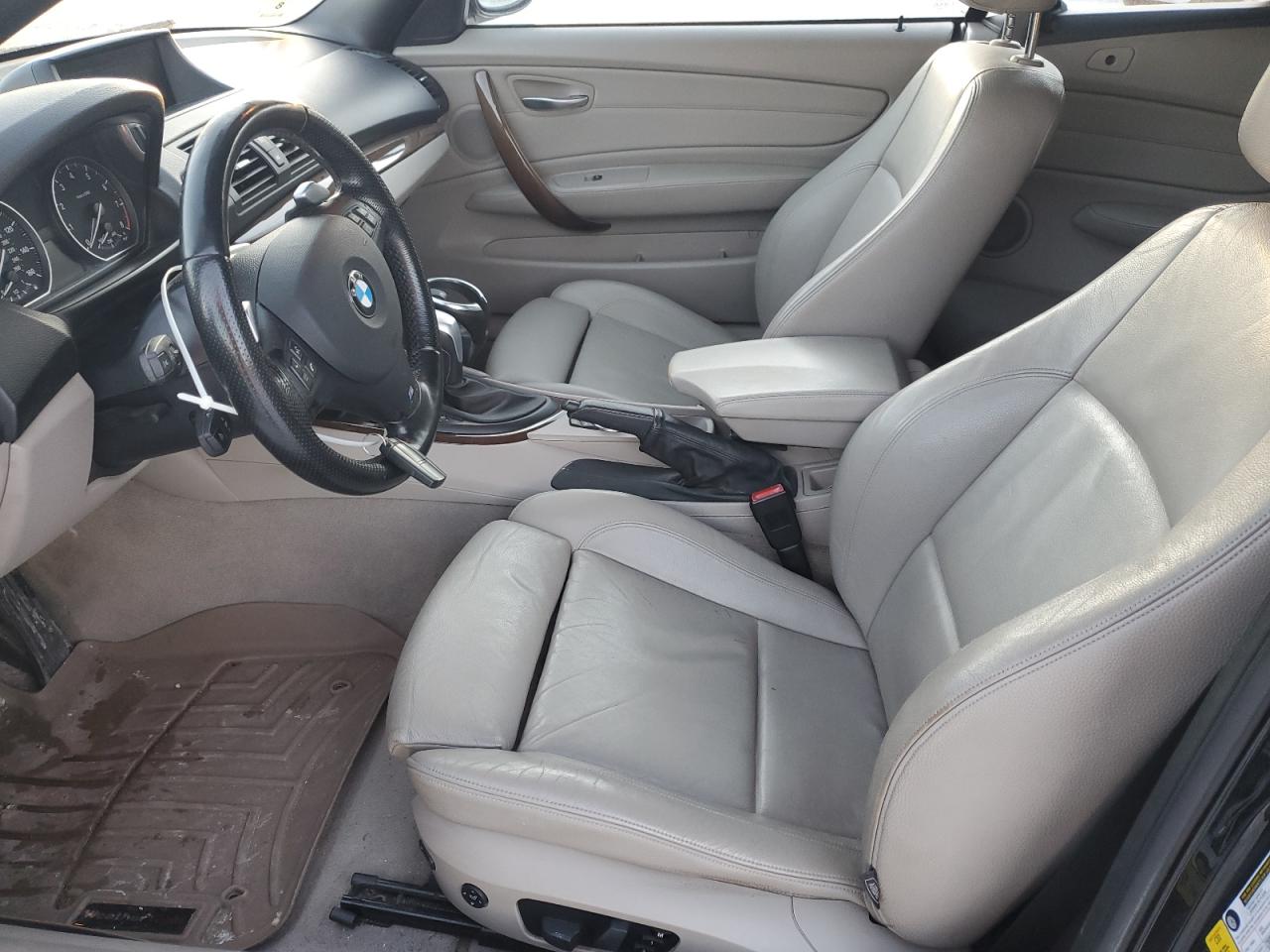 2010 BMW 1er VIN WBAUN9C53AVK41552 Copart auction photo, rear end damage thumbnail 7