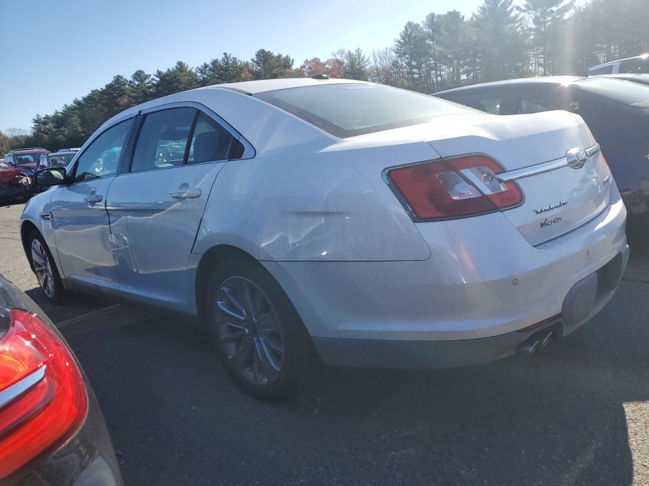 2012 Ford Taurus VIN 1FAHP2FW9CG100993 Copart auction photo, front end / minor dent/scratches damage thumbnail 2