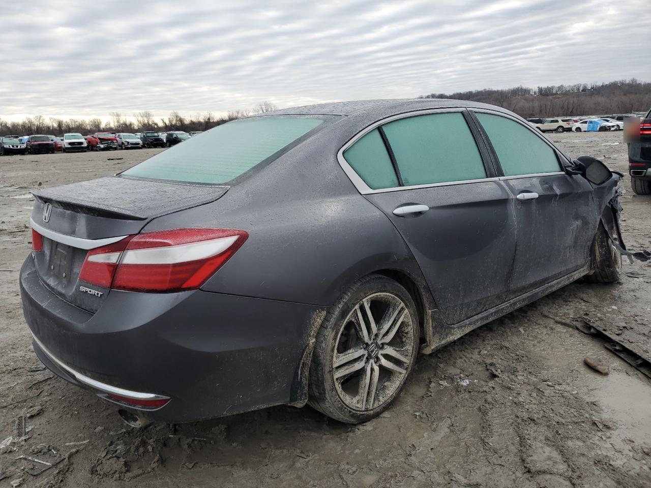 2017 Honda Accord VIN 1HGCR2F58HA265984 Copart auction photo, front end / side damage thumbnail 3