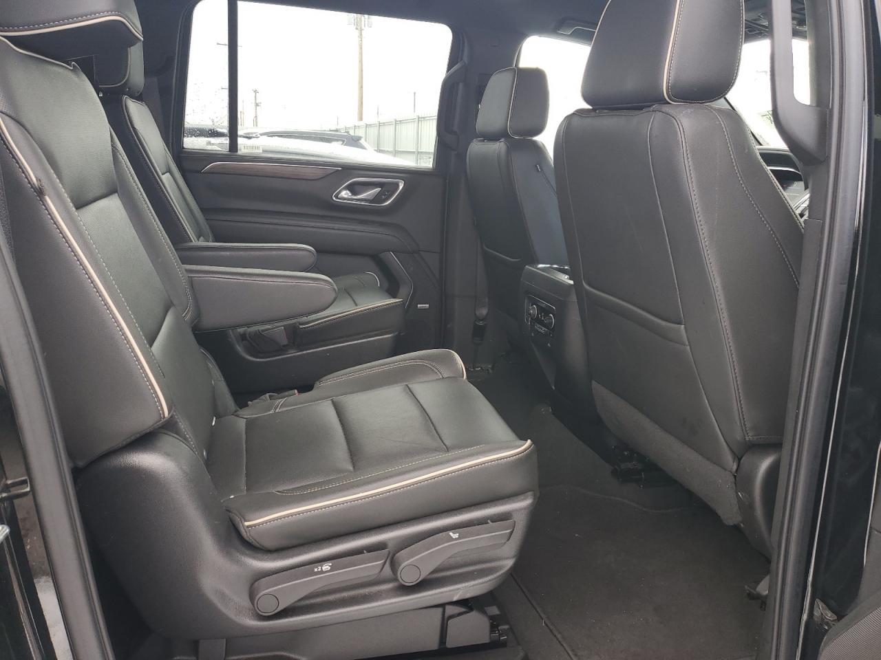 2022 Chevrolet Suburban VIN 1GNSKFKD5NR100773 Copart auction photo, front end damage thumbnail 10