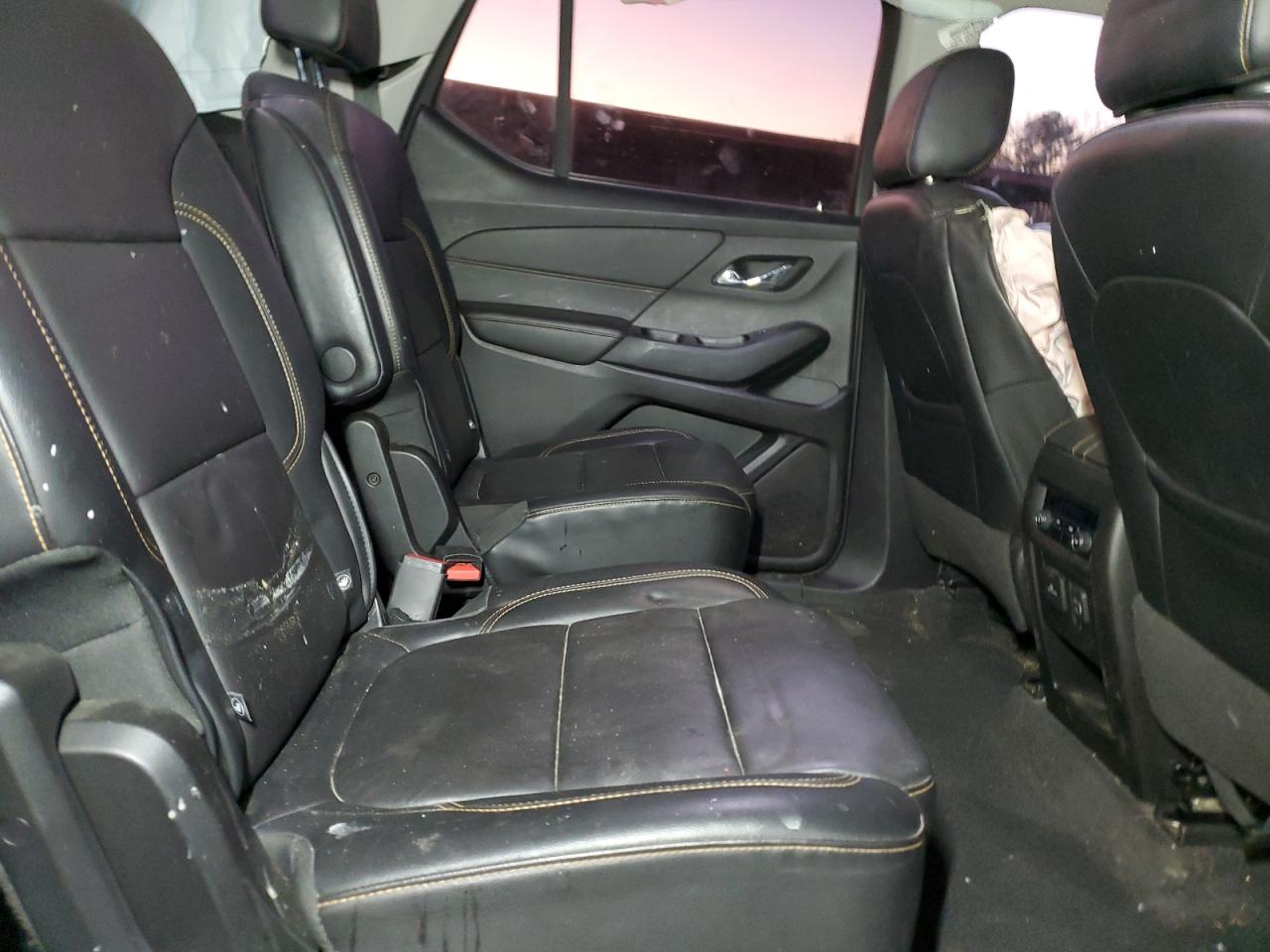 2019 Chevrolet Traverse VIN 1GNERHKW4KJ143114 Copart auction photo, mechanical / minor dent/scratches damage thumbnail 11