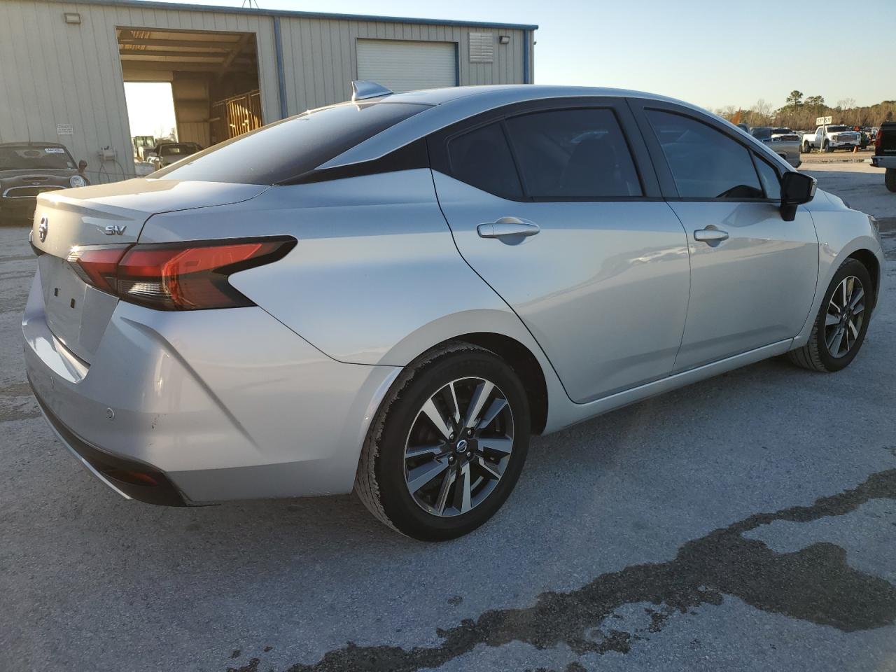 2021 Nissan Versa VIN 3N1CN8EV5ML848470 Copart auction photo, normal wear / minor dent/scratches damage thumbnail 3