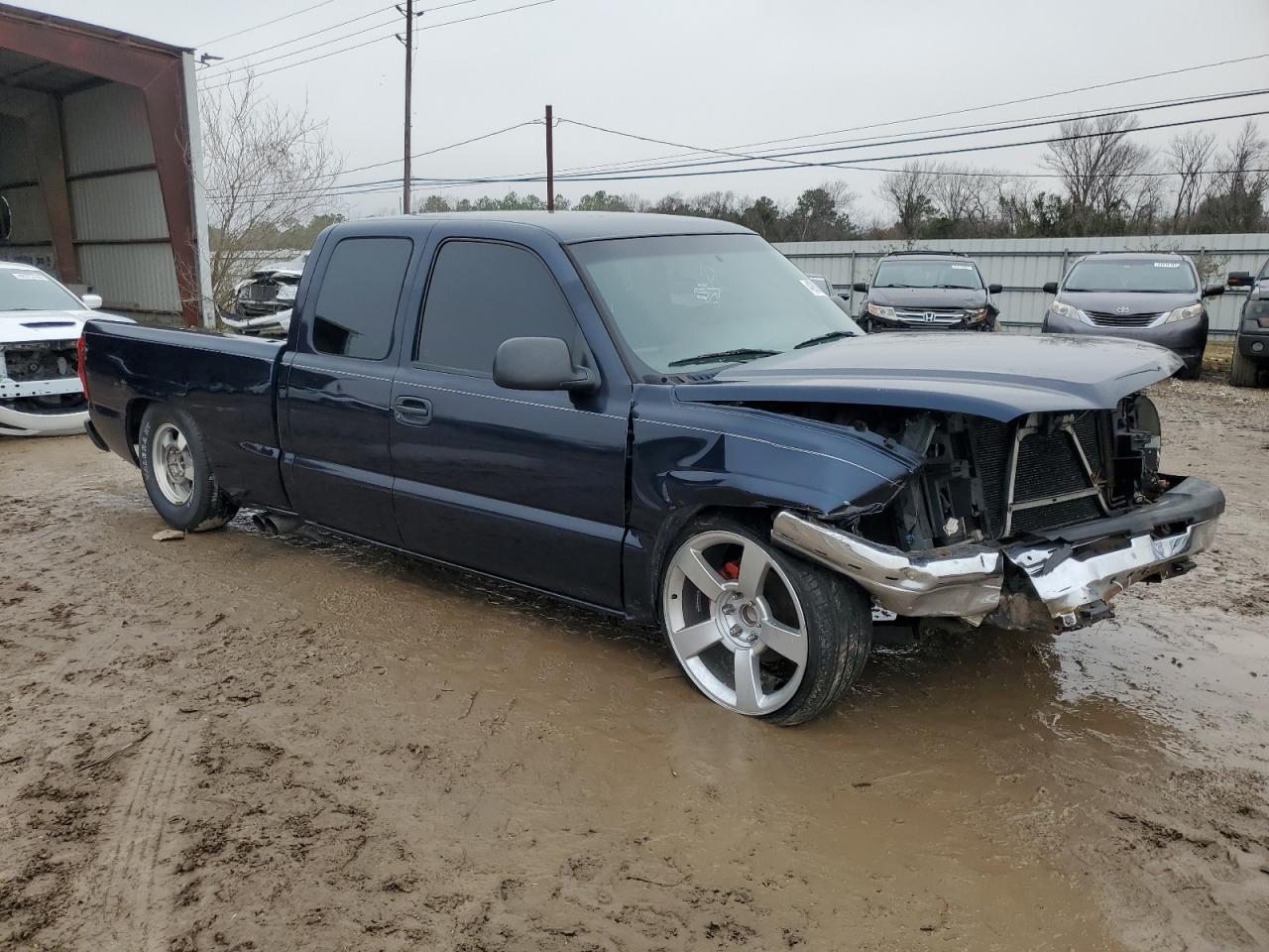 2006 Chevrolet Silverado VIN 1GCEC19V46Z302512 Copart auction photo, front end / side damage thumbnail 4