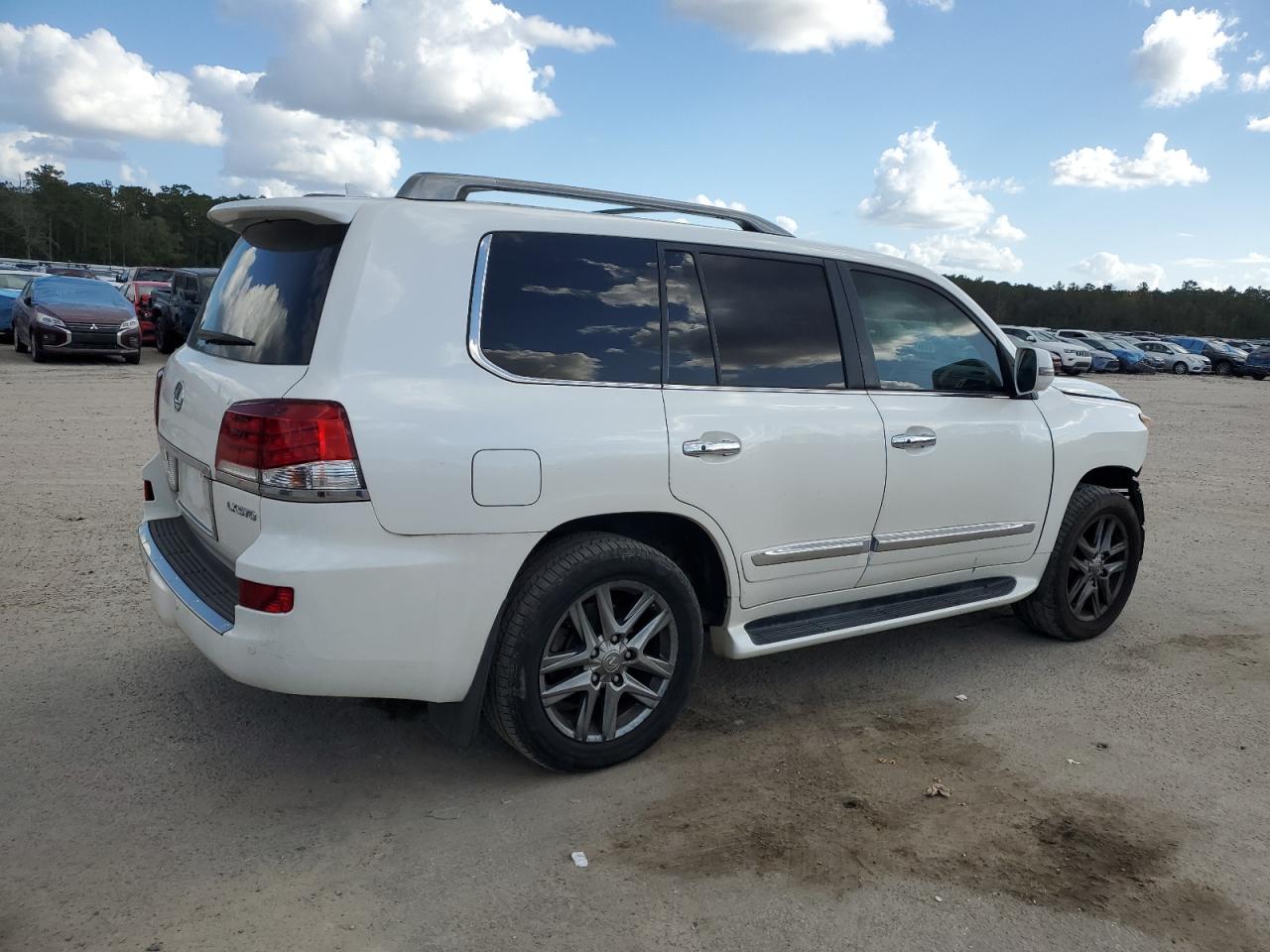 2013 Lexus LX VIN JTJHY7AX2D4101973 Copart auction photo, front end damage thumbnail 3