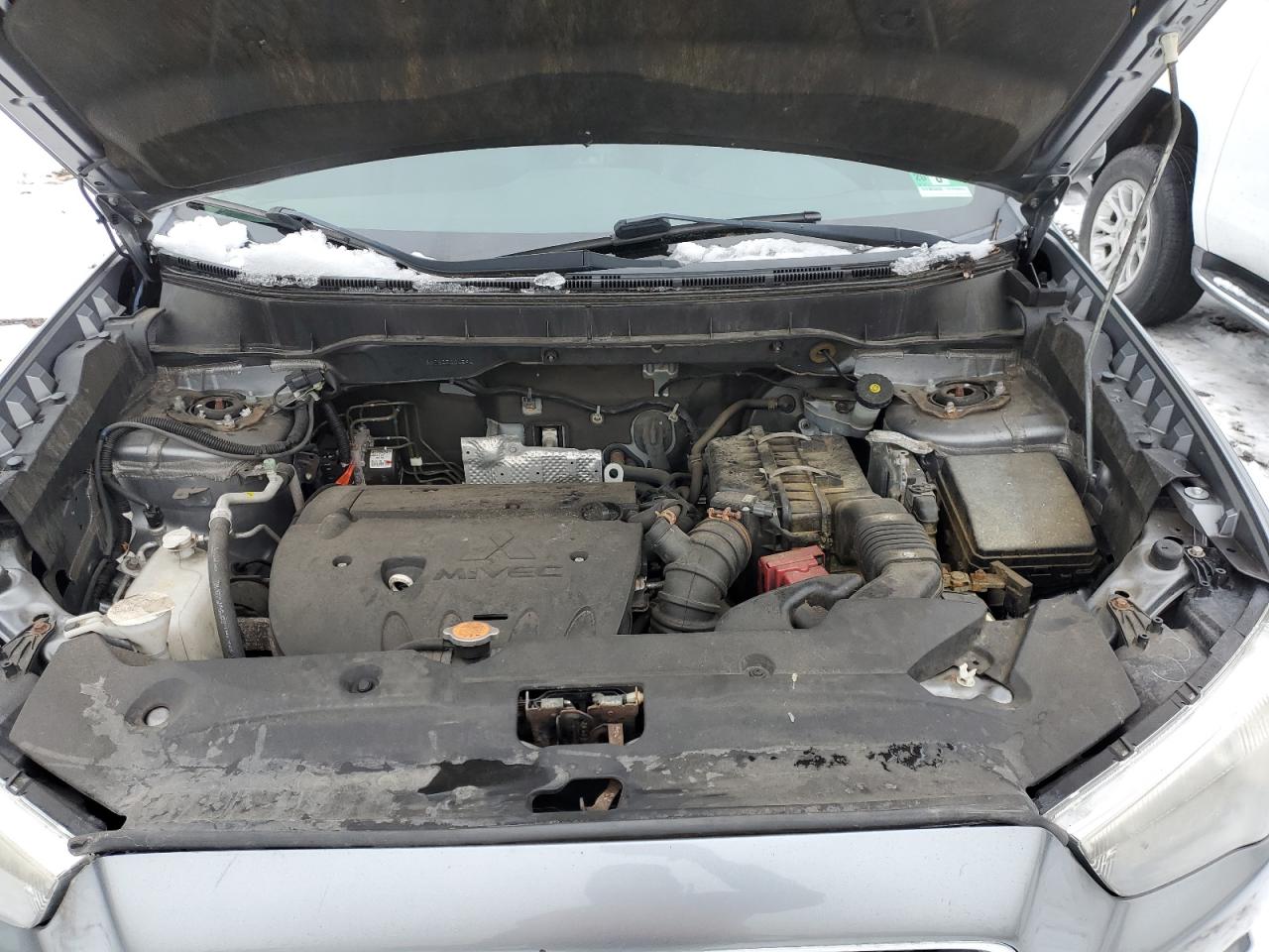 2012 Mitsubishi Outlander VIN JA4AR4AU0CZ004594 Copart auction photo, minor dent/scratches / normal wear damage thumbnail 12