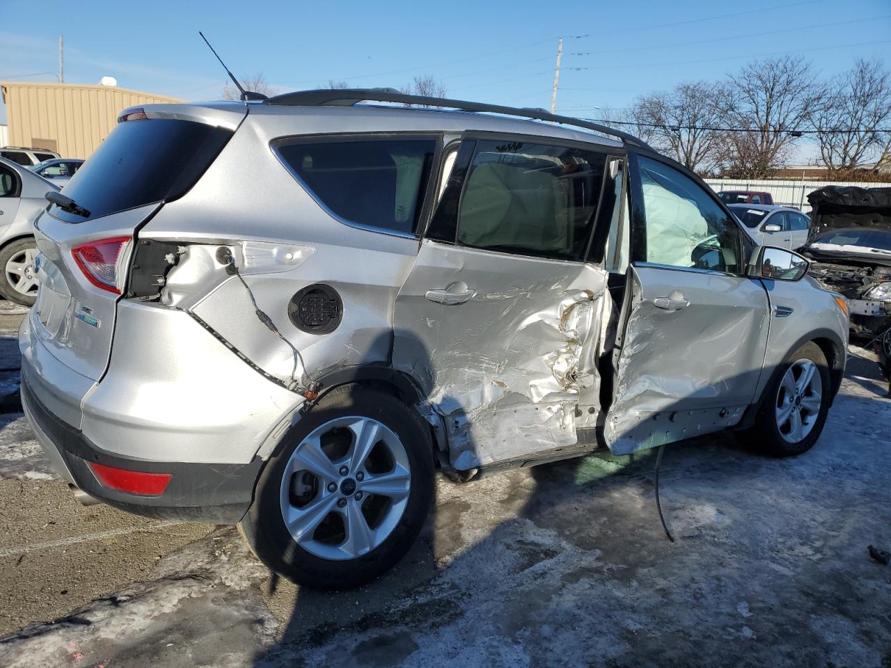 2016 Ford Escape VIN 1FMCU0GXXGUB46215 Copart auction photo, rear end / side damage thumbnail 3