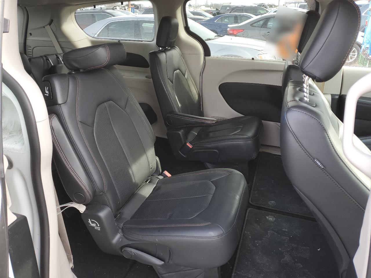 2018 Chrysler Pacifica VIN 2C4RC1BG8JR123034 Copart auction photo, front end damage thumbnail 10