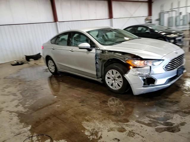 2019 Ford Fusion VIN 3FA6P0G73KR128587 Copart auction photo, front end / rear end damage thumbnail 14