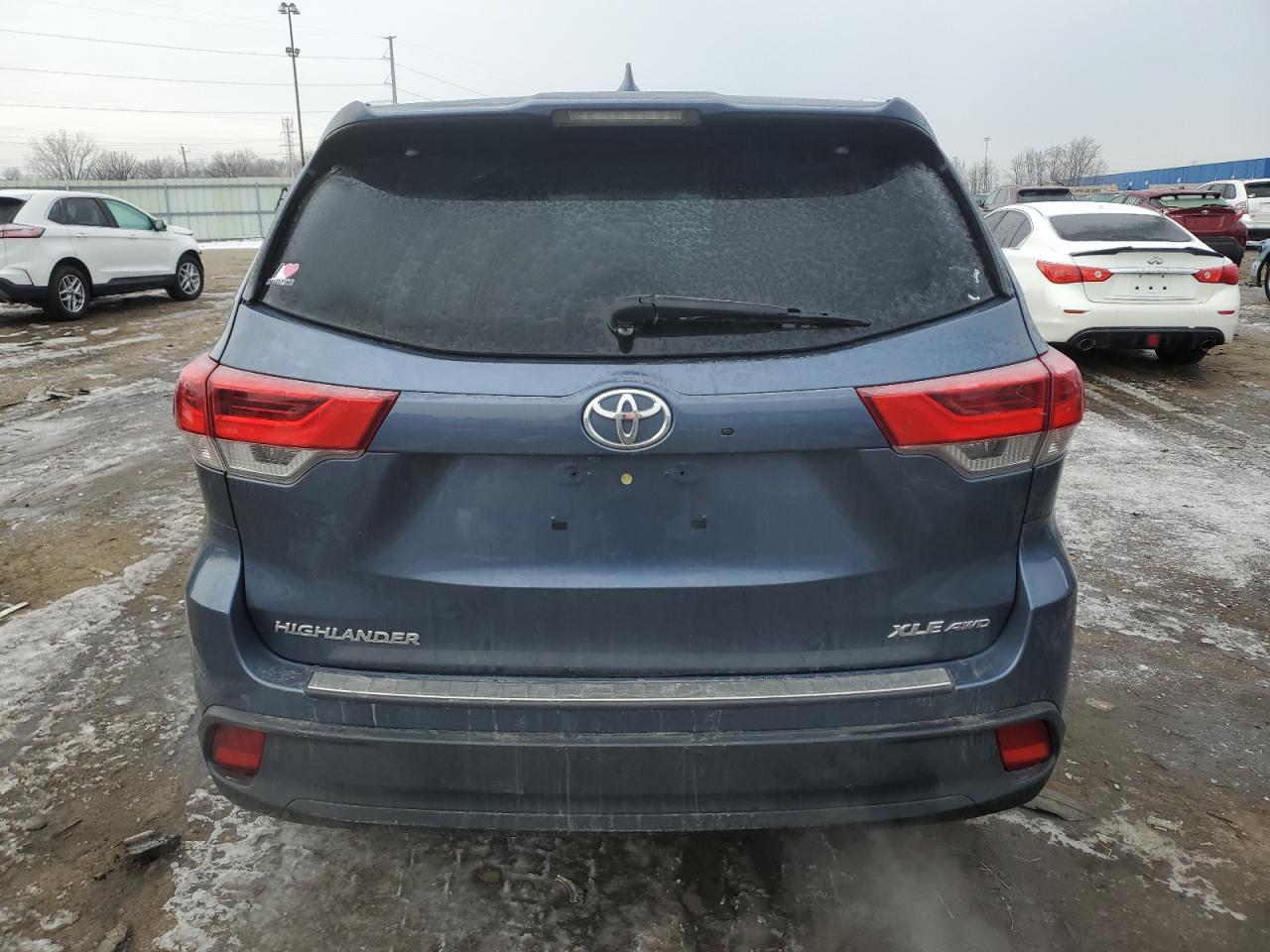 2019 Toyota Highlander VIN 5TDJZRFH7KS993346 Copart auction photo, front end damage thumbnail 6