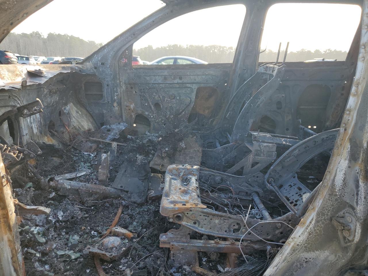 2017 Chevrolet Traverse VIN 1GNKVHKD7HJ258926 Copart auction photo, burn damage thumbnail 7