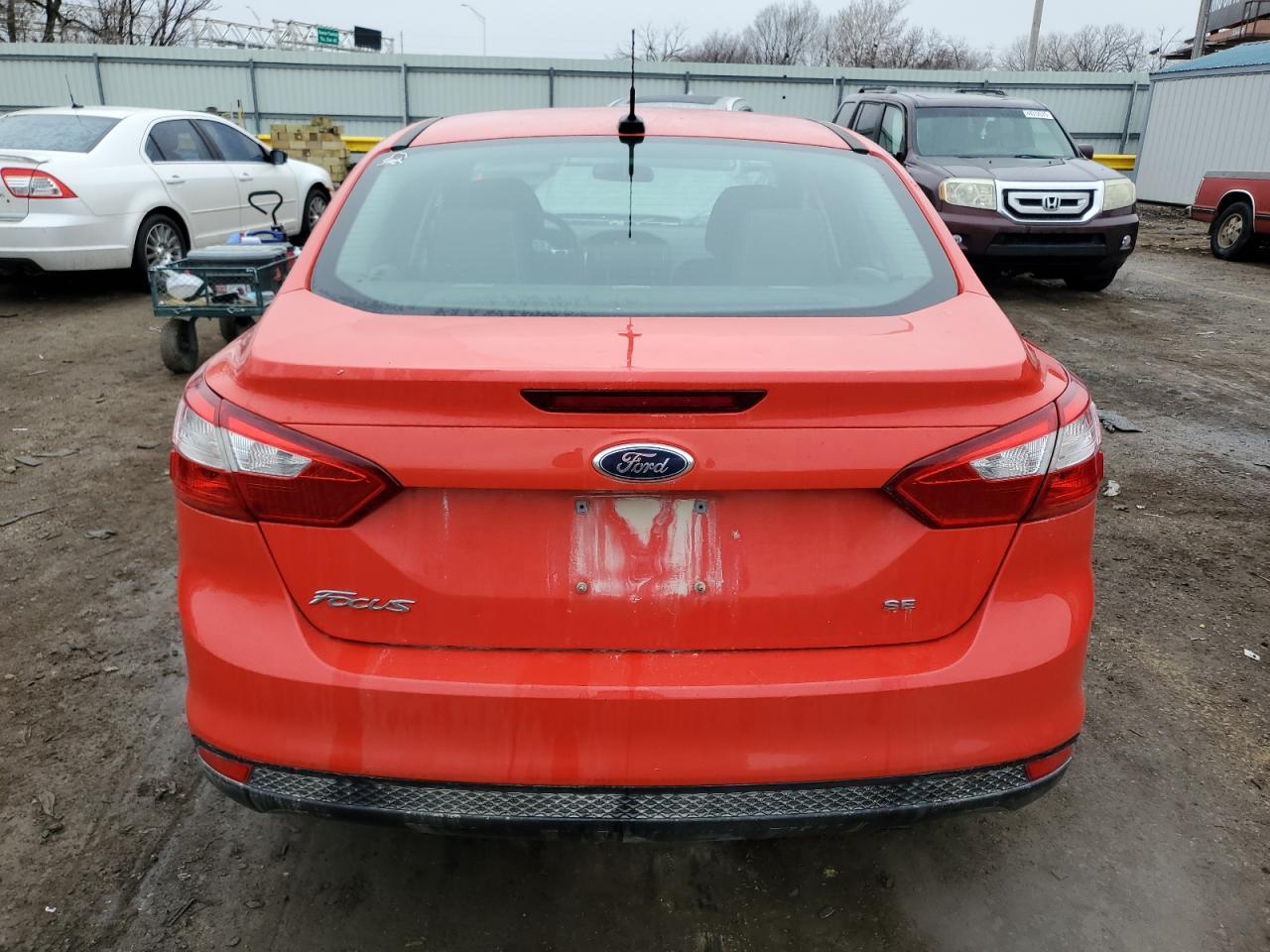 2014 Ford Focus VIN 1FADP3F24EL342019 Copart auction photo, minor dent/scratches damage thumbnail 6
