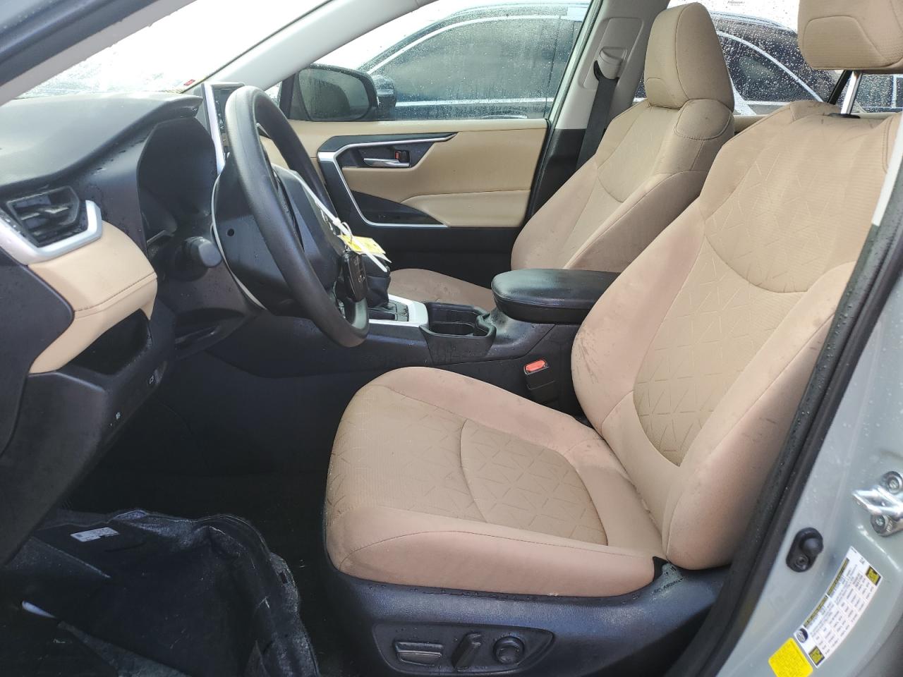 2021 Toyota RAV 4 VIN 2T3W1RFV3MW133934 Copart auction photo, water/flood / minor dent/scratches damage thumbnail 7