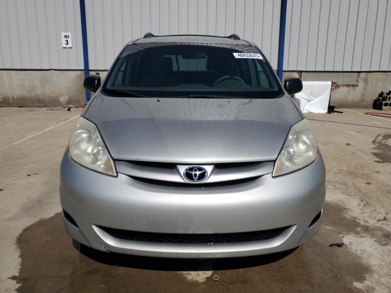 2010 Toyota Sienna VIN 5TDKK4CC8AS342858 Copart auction photo, side / rear end damage thumbnail 5