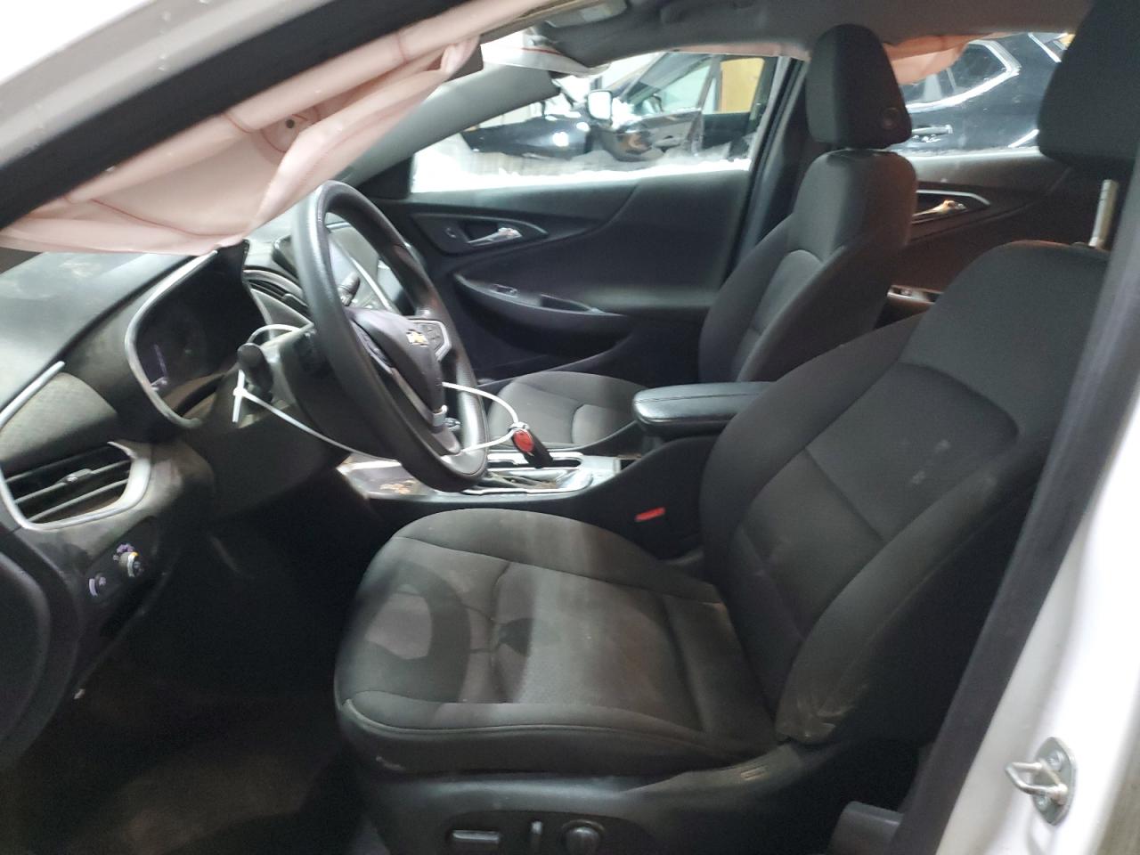 2020 Chevrolet Malibu VIN 1G1ZD5ST6LF105474 Copart auction photo, front end / minor dent/scratches damage thumbnail 7